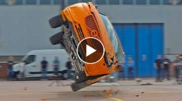 Volvo XC60 Roll Over Crash Test